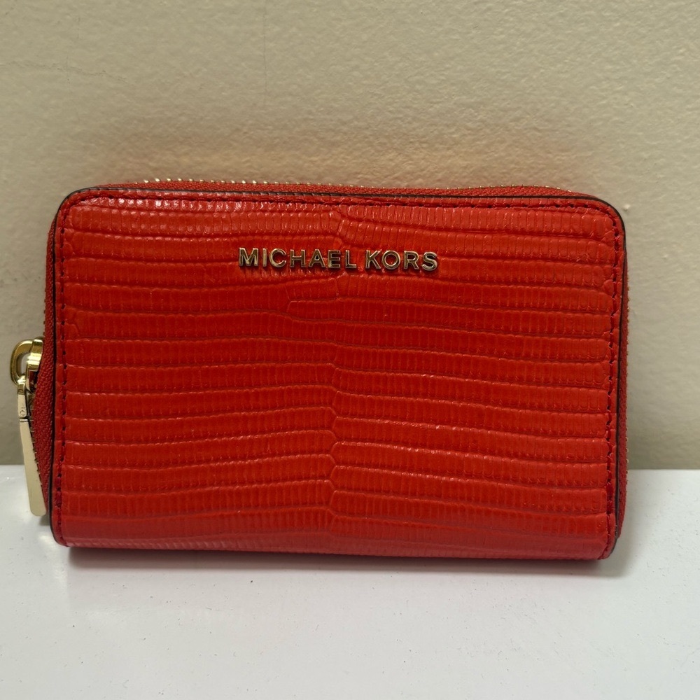 Michael Kors Vibrant Red Textured Wallet - Picture 1 of 7